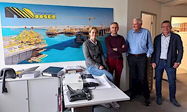 (v.l.): Anja Mooser, Norbert Seidl, Walter Mooser und Hans Knürr (v.l.): Anja Mooser, Norbert Seidl, Walter Mooser und Hans Knürr